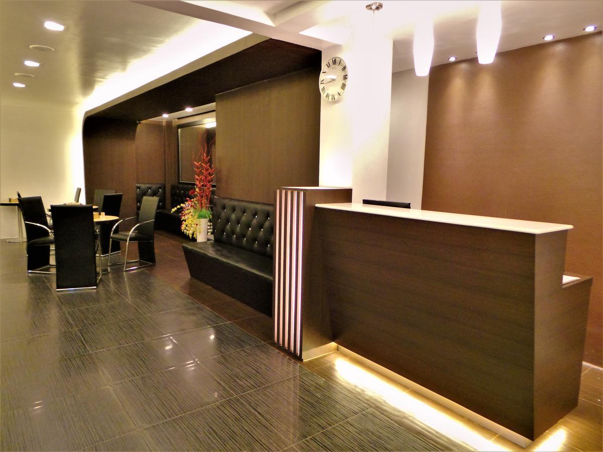 Clover City Center Plus Hotel Янгон Екстер'єр фото
